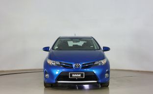 Toyota • Auris