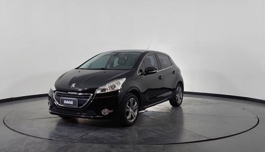 Peugeot • 208