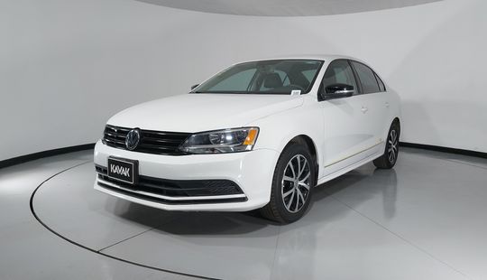 Volkswagen • Jetta