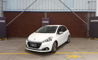 Peugeot • 208