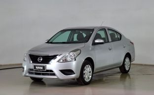 Nissan • Versa