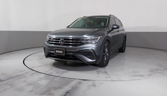 Volkswagen • Tiguan