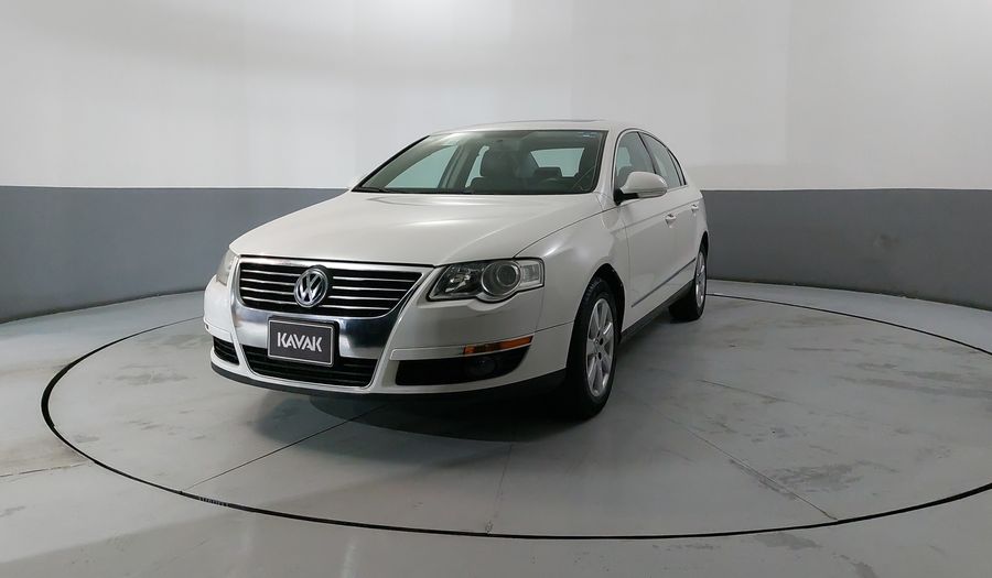 Volkswagen Passat 2.0 CC TURBO FSI DSG Sedan 2010