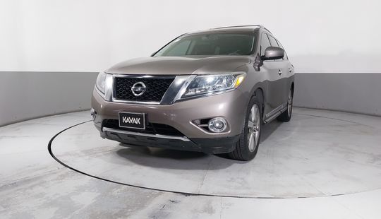 Nissan • Pathfinder