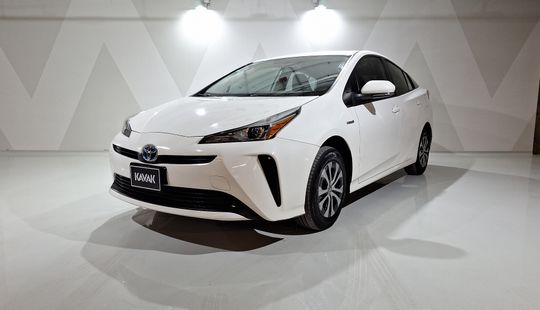 Toyota • Prius