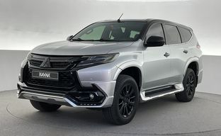 Mitsubishi • Montero Sport