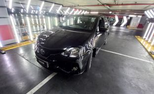 Toyota • Etios