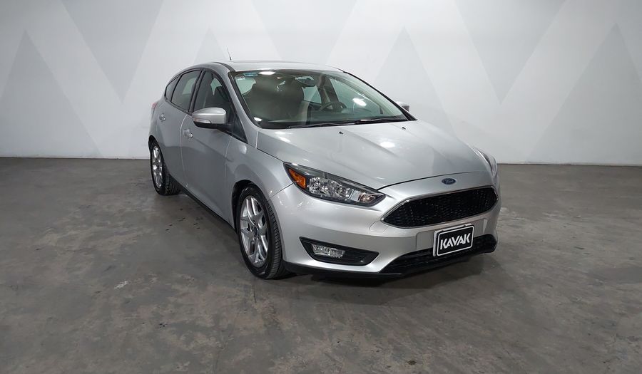 Ford Focus 2.0 SE AT Hatchback 2016