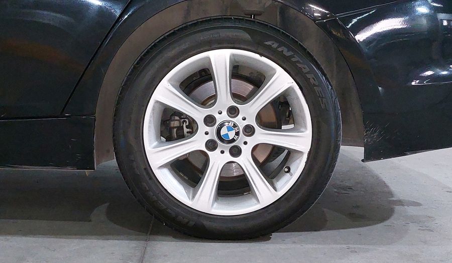 Bmw Serie 3 2.0 320IA Sedan 2014