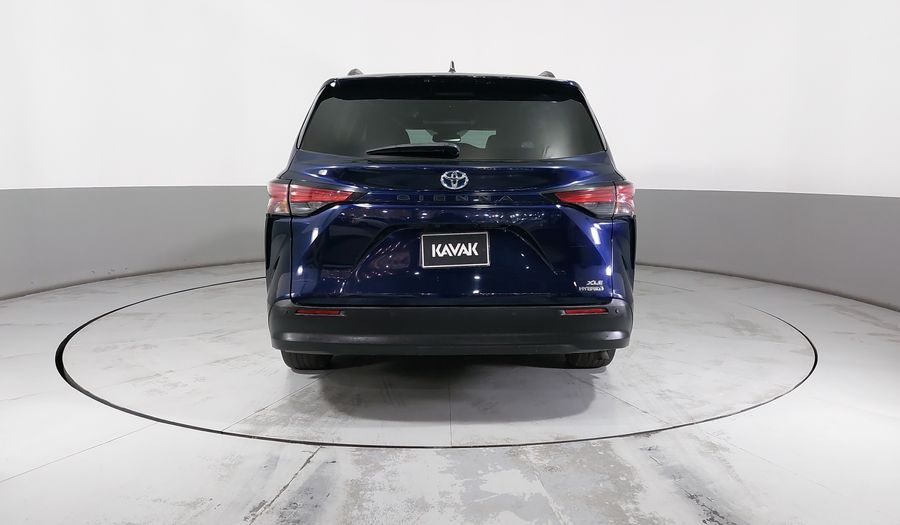 Toyota Sienna 2.5 HEV XLE PIEL AUTO Minivan 2022