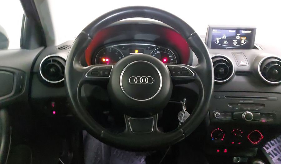 Audi A1 1.4 TFSI COOL S TRONIC Hatchback 2015