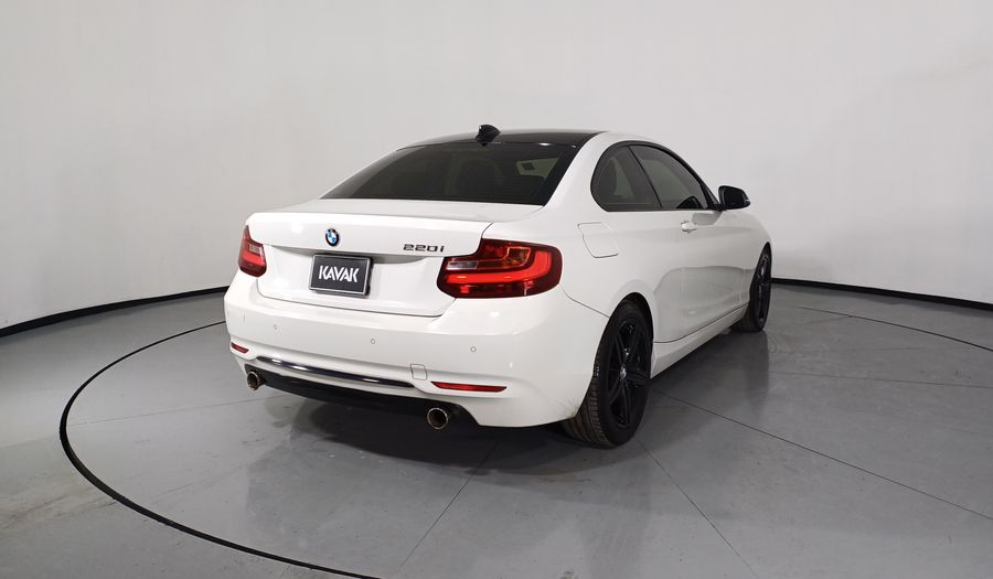 Bmw Serie 2 2.0 220IA SPORT LINE Coupe 2016