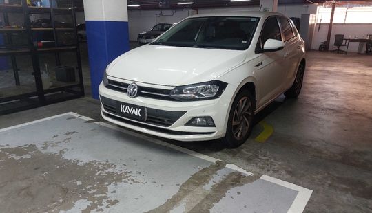 Volkswagen • Polo