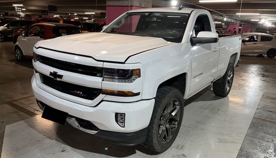 Chevrolet • Cheyenne