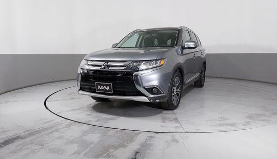 Mitsubishi • Outlander