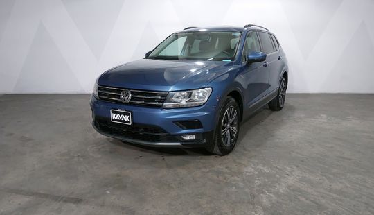 Volkswagen • Tiguan