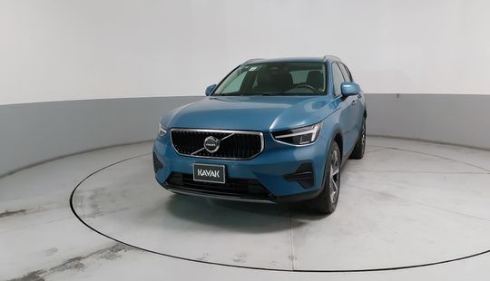 Volvo • XC40