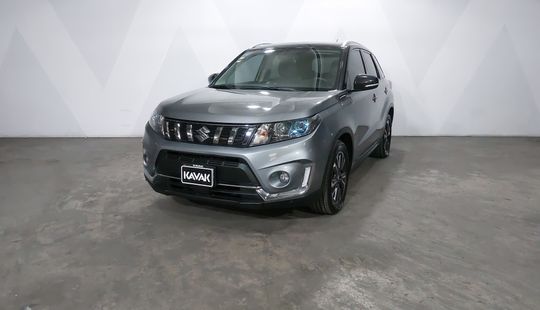 Suzuki • Vitara