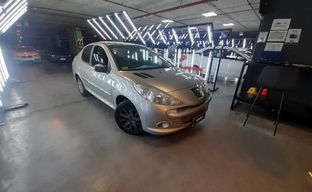 Peugeot • 207