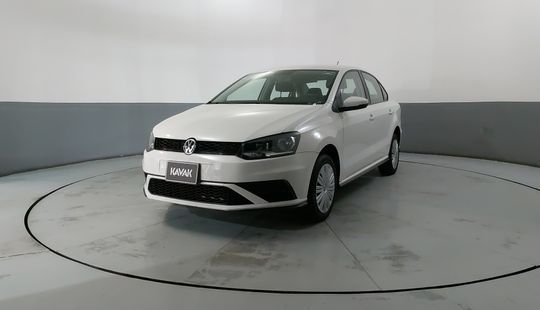 Volkswagen • Vento