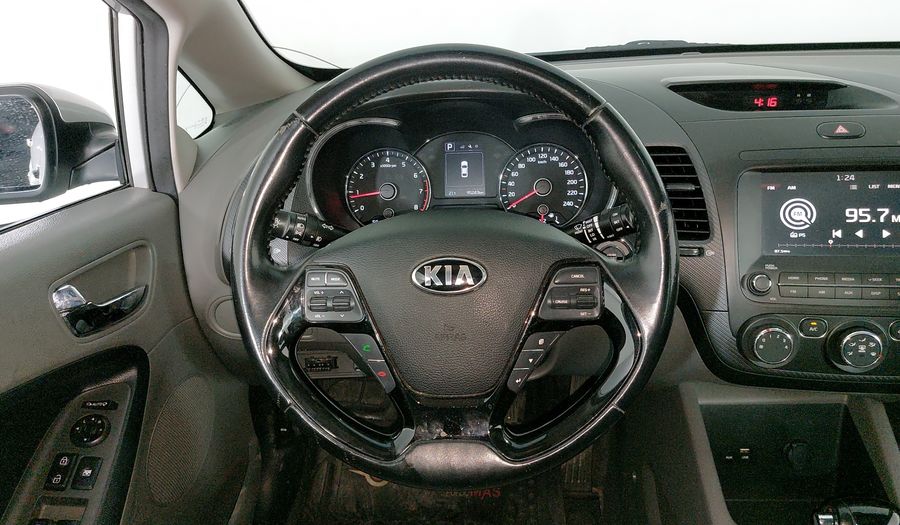 Kia Forte 2.0 EX AT Hatchback 2017