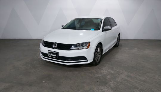 Volkswagen • Jetta