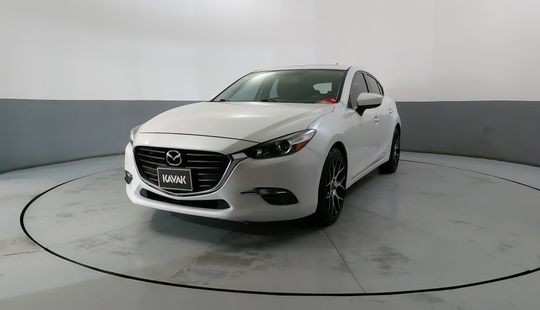 Mazda • Mazda 3