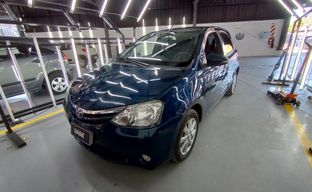 Toyota • Etios