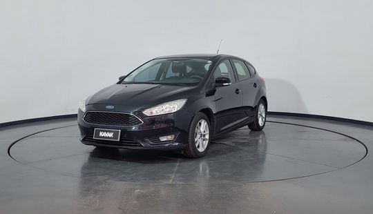 Ford Focus III 1.6 S MT-2016