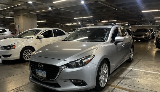 Mazda • Mazda 3