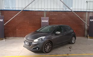 Peugeot • 208