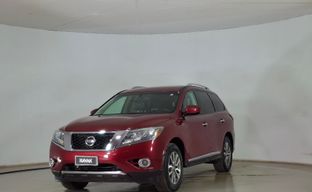 Nissan • Pathfinder