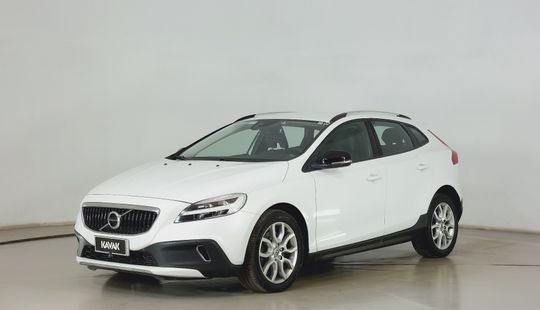 Volvo • V40