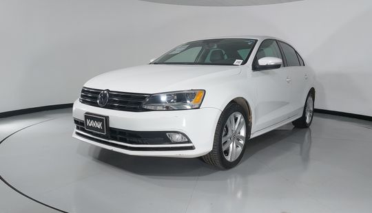 Volkswagen • Jetta