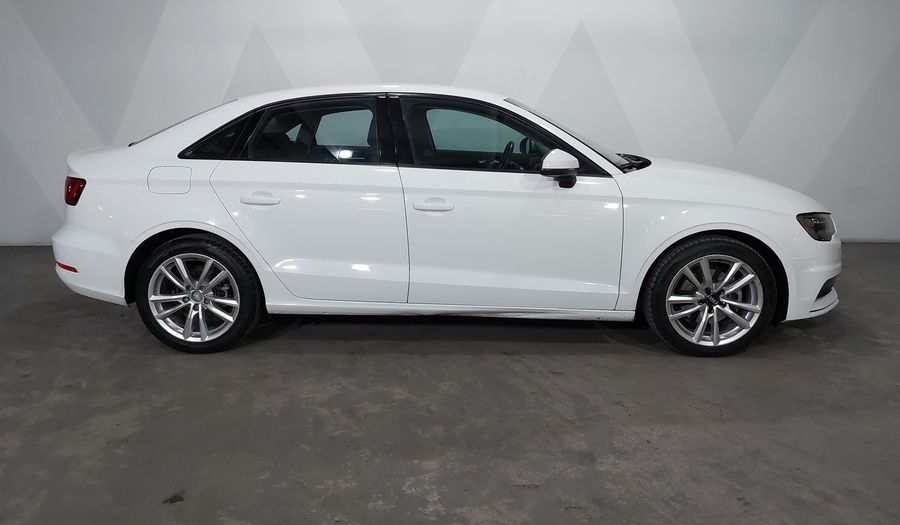 Audi A3 1.4 TFSI AMBIENTE S TRONIC Sedan 2016