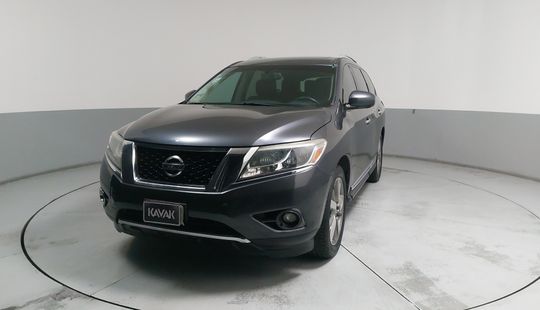 Nissan • Pathfinder