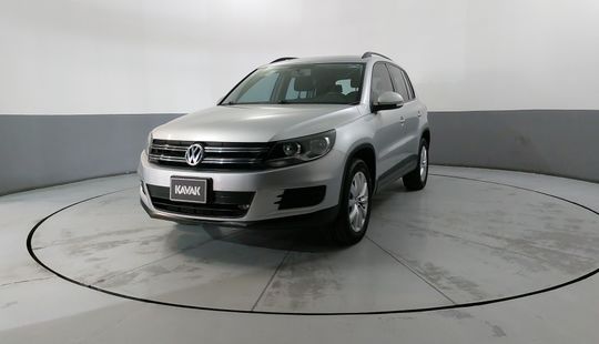 Volkswagen • Tiguan