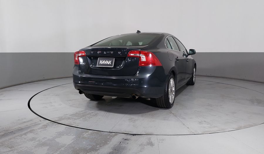 Volvo S60 1.6 T4 KINETIC AT Sedan 2011