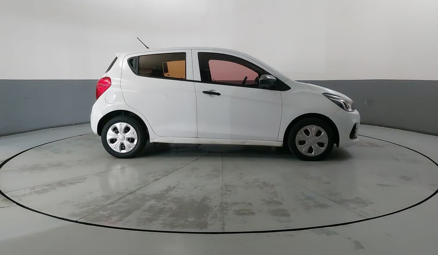 Chevrolet Spark 1.4 LT B MT Hatchback 2017