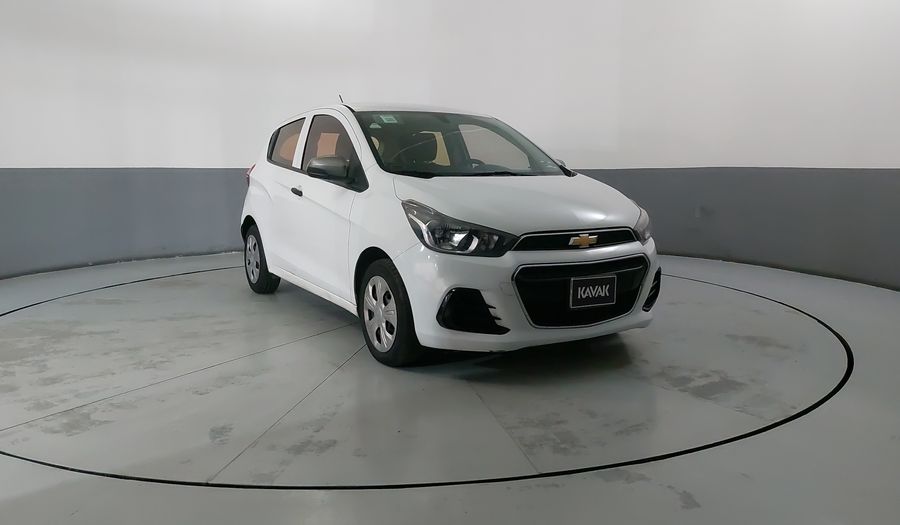 Chevrolet Spark 1.4 LT B MT Hatchback 2017