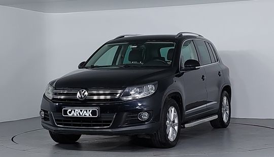 Volkswagen • Tiguan