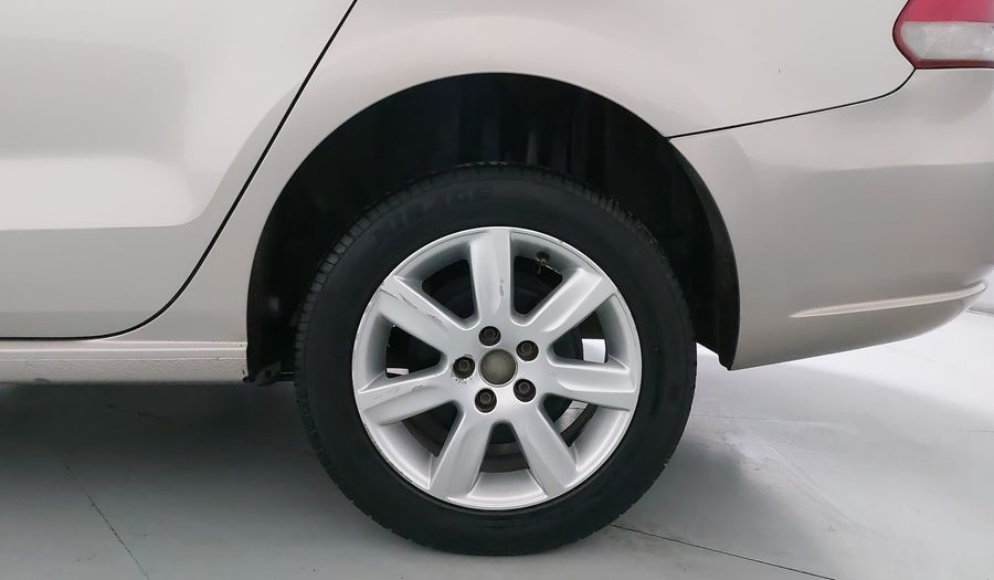 Volkswagen Vento 1.6 ACTIVE MT Sedan 2014