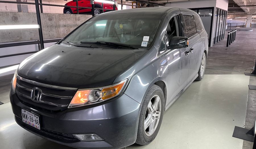 Honda Odyssey 3.5 TOURING AT Minivan 2011