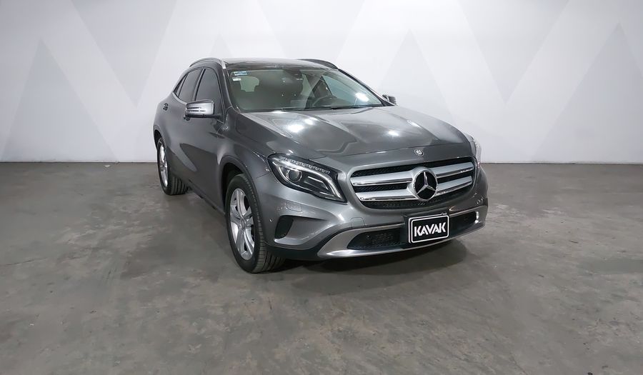 Mercedes Benz Clase Gla 1.6 GLA 200 CGI SPORT Suv 2017