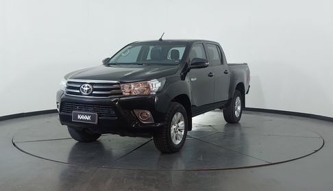 Toyota Hilux 2.8 CD SR MT 4X4 Pickup 2018