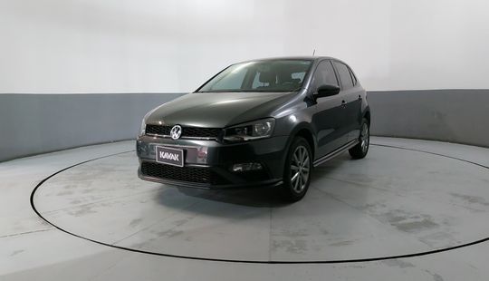 Volkswagen • Polo