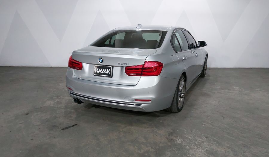 Bmw Serie 3 2.0 330IA SPORT LINE AUTO Sedan 2017