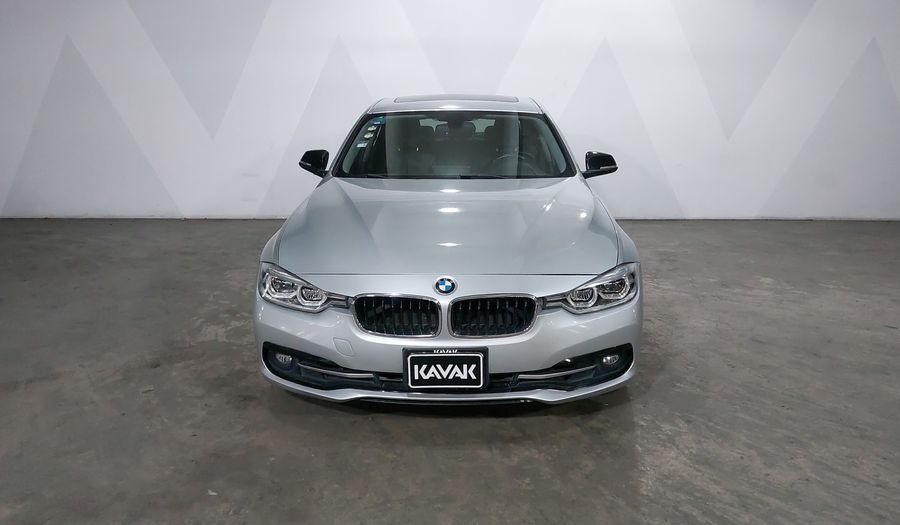 Bmw Serie 3 2.0 330IA SPORT LINE AUTO Sedan 2017