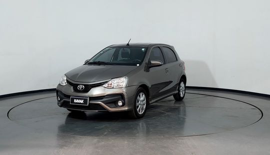 Toyota • Etios