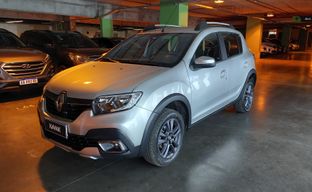 Renault • Sandero Stepway